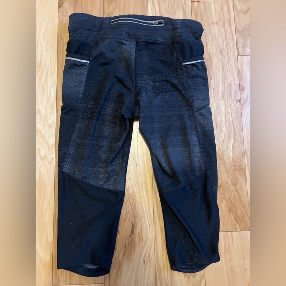 2 for $10 | Athleta Icy Haze Be Free Knicker Capri Legging Women’s XS - Picture 11 of 13